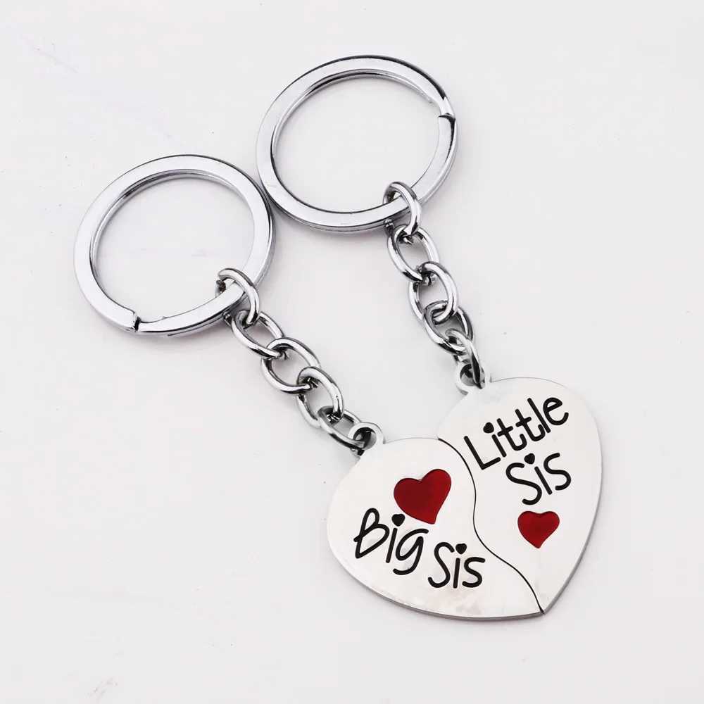 Stainless Steel 2pcs/Sets Big Sis Lil Sis Words Puzzle Key Chain Gift Sister Friends Anniversary Festival Jewelry KeyChains XJ250602