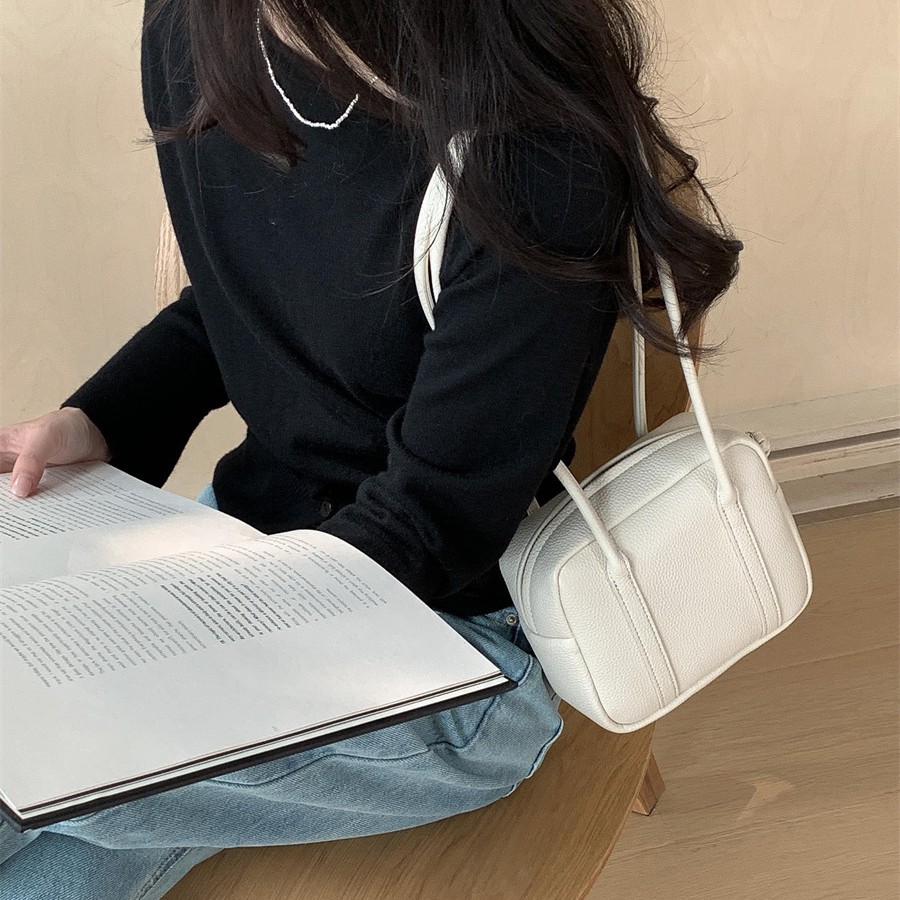 Shoulder Bag Women's New Fashion Versatile Niche Matte PU Leather Minimalist Square Bag