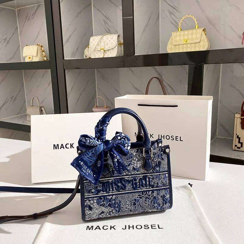 High-End Embroidered Tote 2023 Fashionable Autumn/Winter New Handbag Commuter Satchel Crossbody Bag Wholesale