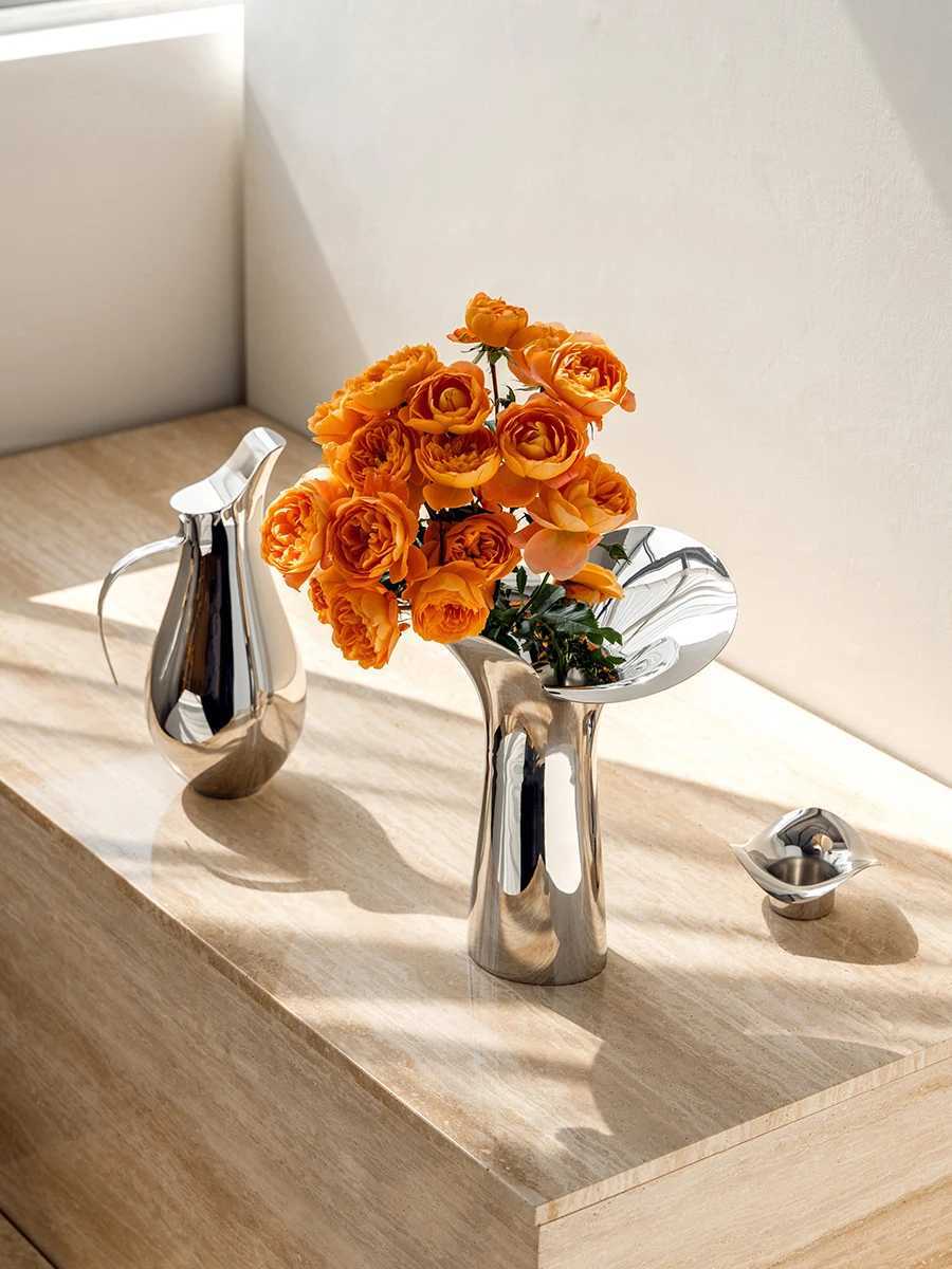 Nordic Designer Vase Decoration He Luxury Stainless Steel Large Vase for Flowers Living Room Decor Wedding Scandinavian Gifts Y250603