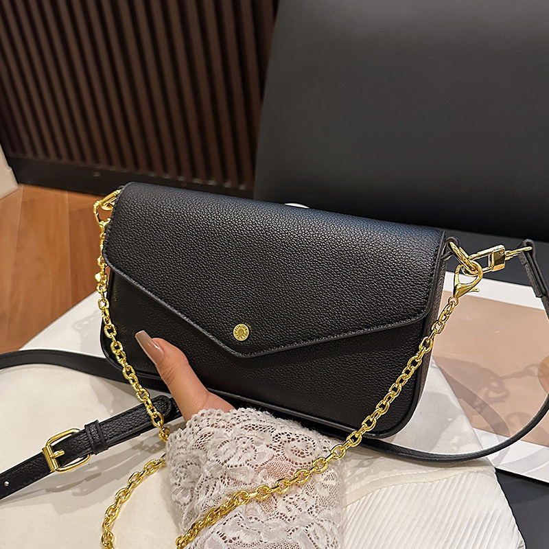 designer High-Quality Texture Envelope Small Bag for Women 2025 New Trend Niche Simple Crossbody Bag Fashionable Stylish Small Square Bag