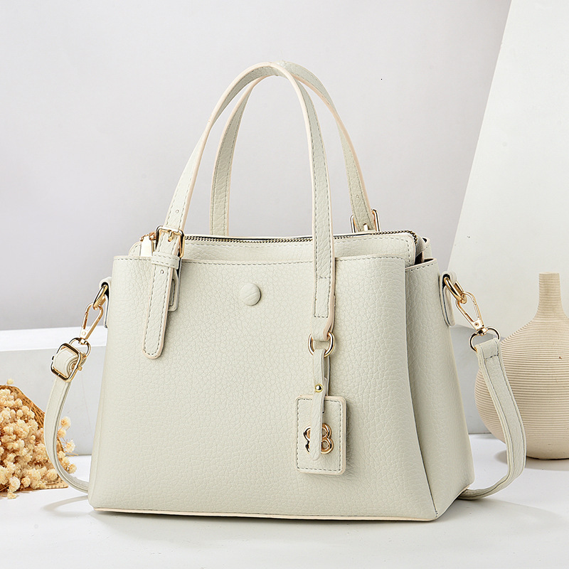 Top quality Brand High Quality New Women's Bag New Fashion Boutique Large Capacity Solid Color Shoulder Crossbody Handbag New Free Delivery Desig