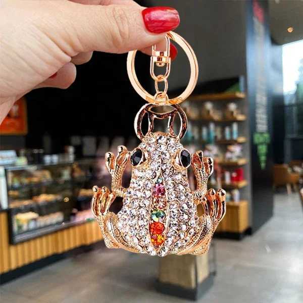 Cute Rhinestone Crystal 4 Claws Contain Money Coins Frog Toad Keychain Animal Frog Key Chain Key Ring Holder Pendant Keyring XJ250602