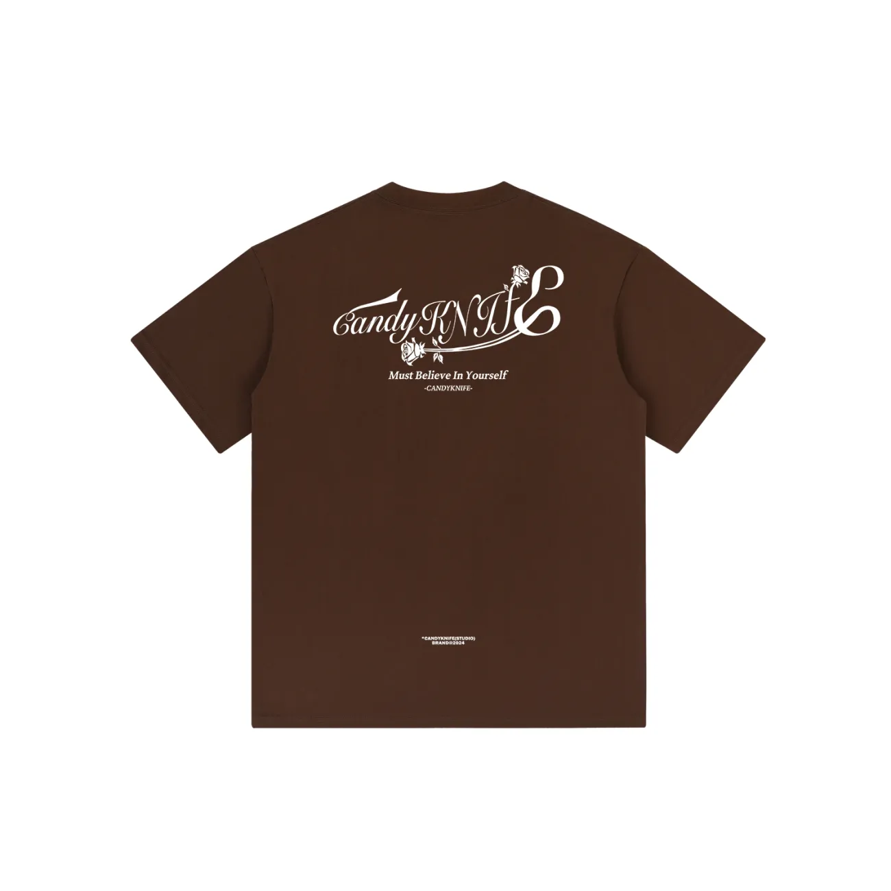 This summer pure cotton street style loose T-shirt with letter prints is a heavyweight high street casual top for women, versatile and trendy in China