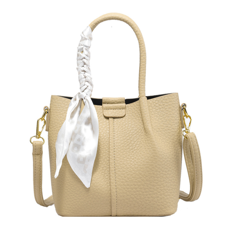 designer Fashion Single Shoulder Handbag for Women 2025 Spring Summer Trend Versatile New Large Capacity Handheld Bucket Mother and Child Bag