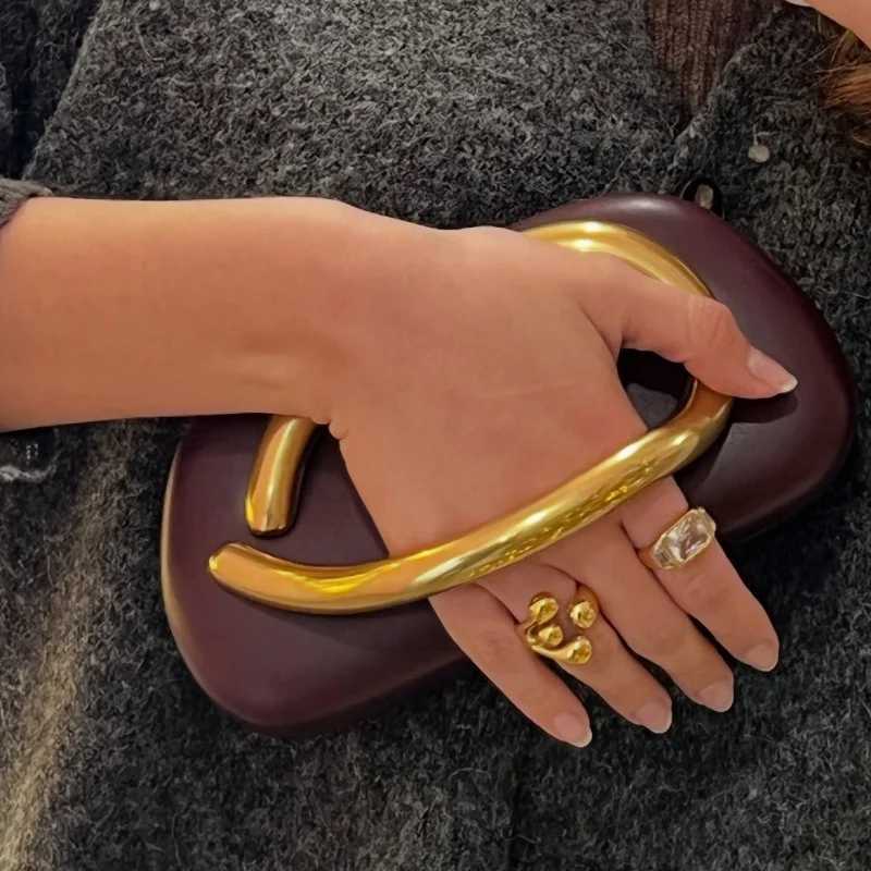 2025 Dinner Bag Ladies Europe New One-shoulder Cross-bag Shaped Shell Acrylic Bag Elegant Lady Fashion Wedding Dinner Clutch Bag W250602