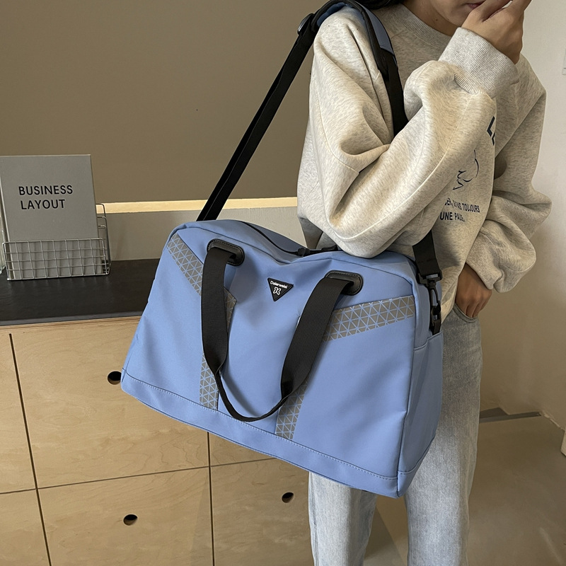 New Large Capacity Maternity High-end Sports Fiess Handheld Crossbody Lightweight Dry Wet Separation Travel Bag