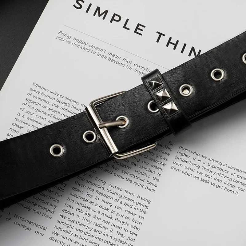 2025 New Square Bead Rivet Belt Metal Pyramid Belt Men and Women Punk Hardware Jeans Belt Y2K Belt Designer Belt Womens Belts XJ250602