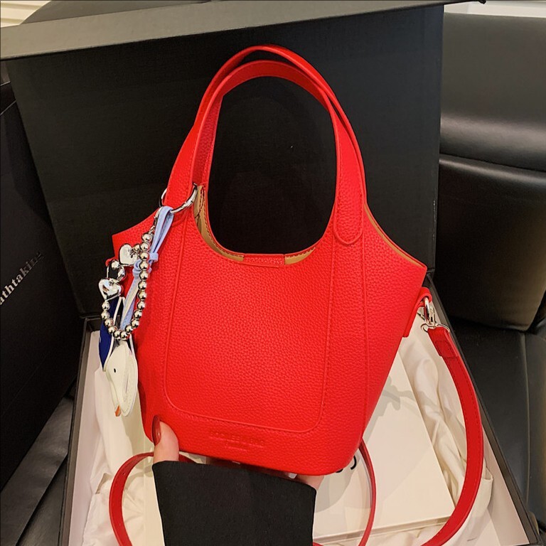 designer High-Quality Texture Simple Handheld Bucket Bag for Women 2025 New Spring Summer Korean Fashion Retro Single Shoulder Crossbody Bag