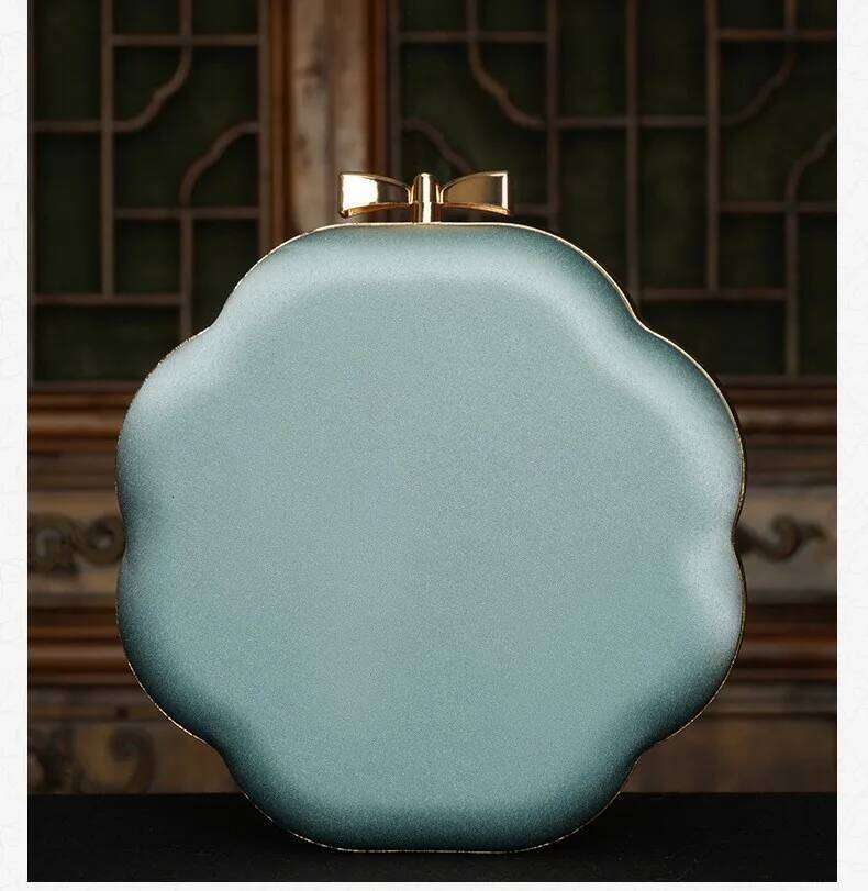 Cap Brand Shoulder Crossbody Niche Favorite China Suzhou Craft Silky Fabric Flower And Bird Pattern Embroider Girls Ladies Banquet Dinner Gold Metal E