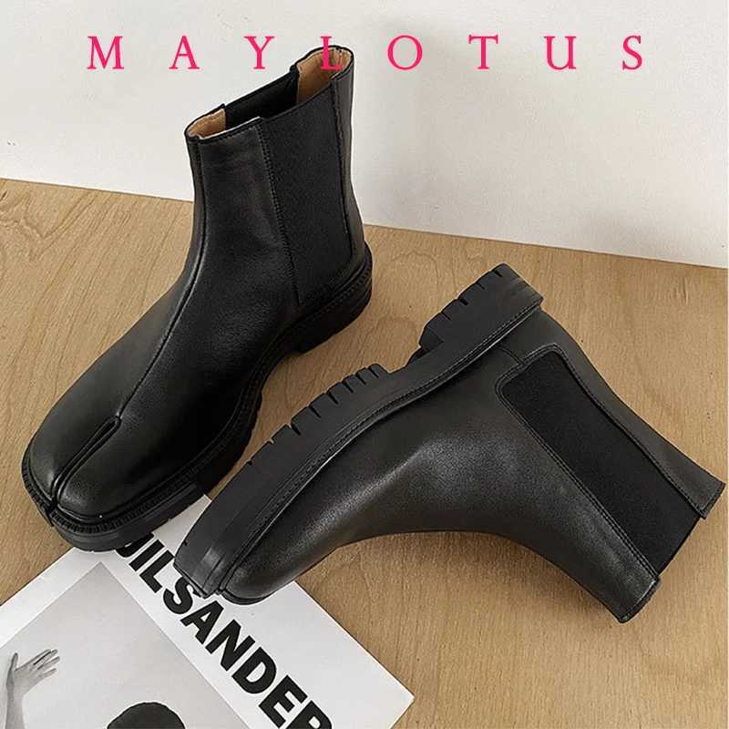 Tabi Boots Ankle Boots Flat Booties Leather Custom Handmade Boots for Men Novel Designer Style Luxury Boots Casual Shoes XJ250602