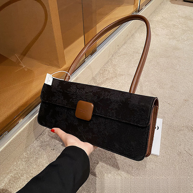 High quality brand new free designer bag retro armpit bag French niche bag new fashionable texture handbag small square bag new free designer bag