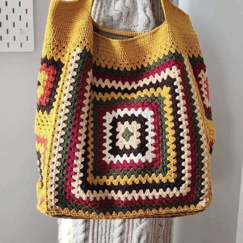 Handmade Crochet Beach Bag With Beautiful And Fashionable Colors, Simple Shoulder Bag, Women's Inner Lining Handbag