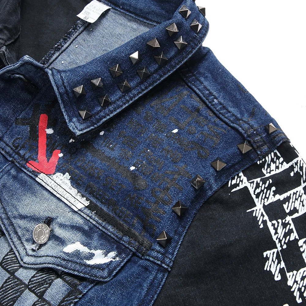 Men Punk Rivet Check Print Denim Jacket Holes Ripped Plaid Patches Patchwork Jean Coat Painted Blue Black Spliced Outerwear 250529