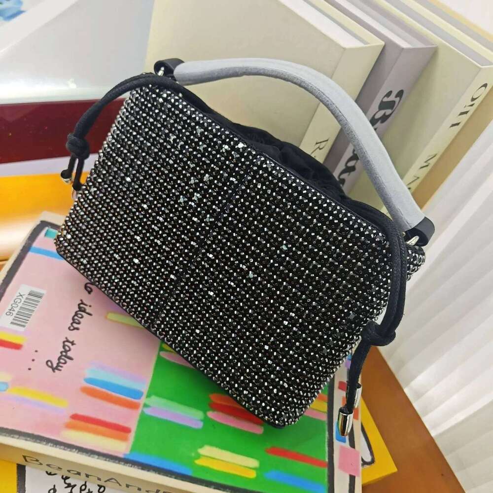 2024 New King Dia Handbag Bucket Strap Women's Full Drill Chain Shoulder Crossbody Bag Cross-border Large Capacity Motorcycl