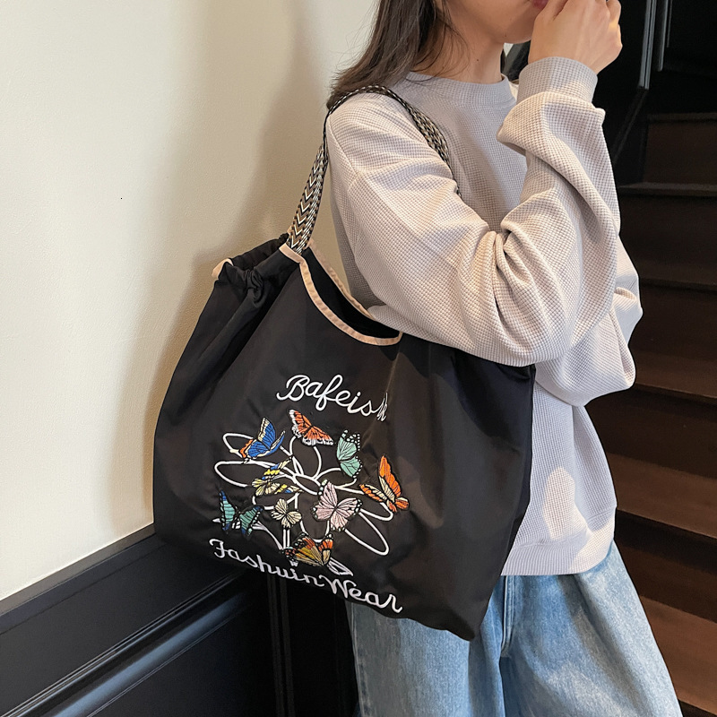 Travel Embroidered Women's Shoulder Waterproof Tote Internet Celebrity Nylon Handheld Crossbody Bag