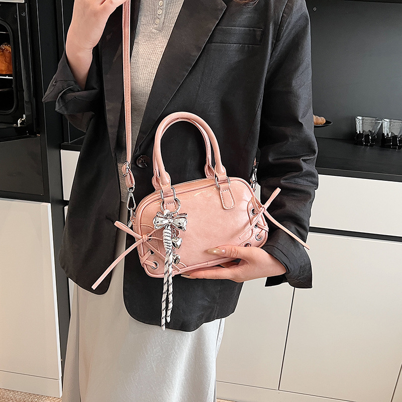 designer Niche Design Sweet Cool Style Bowknot Boston Bag for Women 2025 New Textured Commuter Versatile Shoulder Underarm Bag