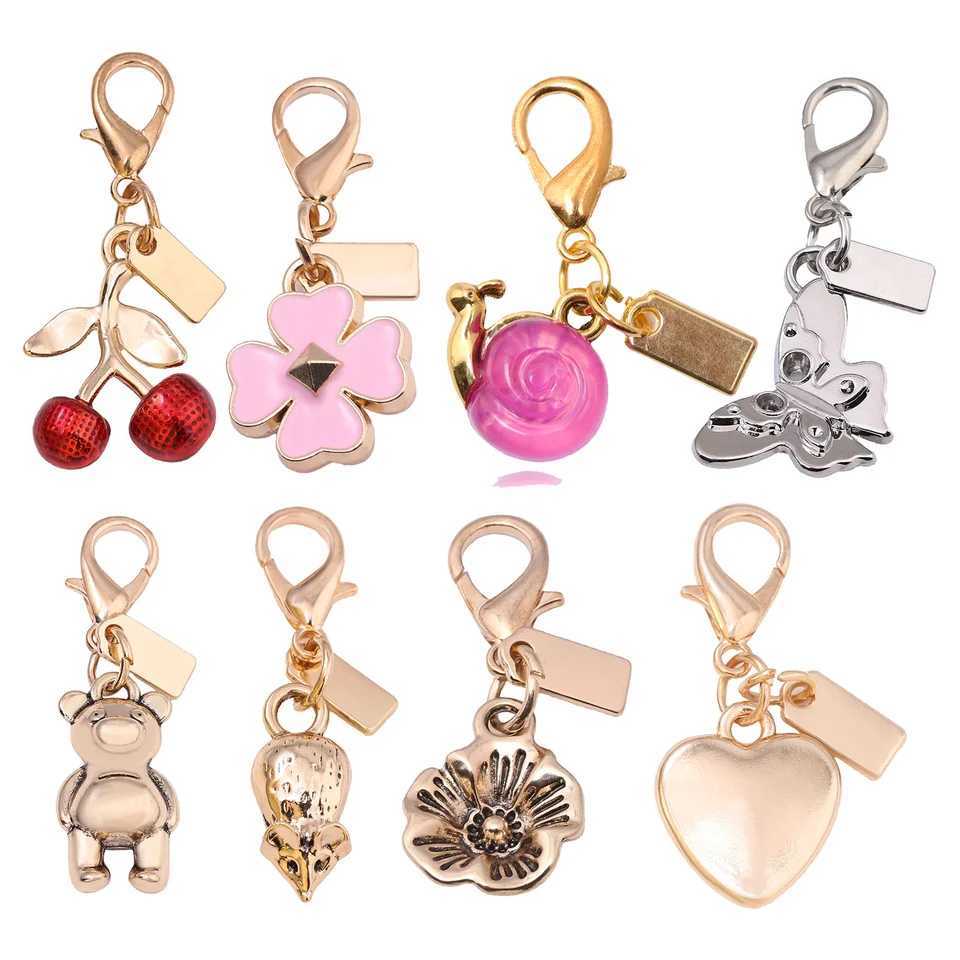 Luxury High-end Cherry Butterfly Four-leaf Clover Love Bear Mouse Keychain Ladies Y2K Bag Pendant Car Accessories Gift Decoration XJ250602