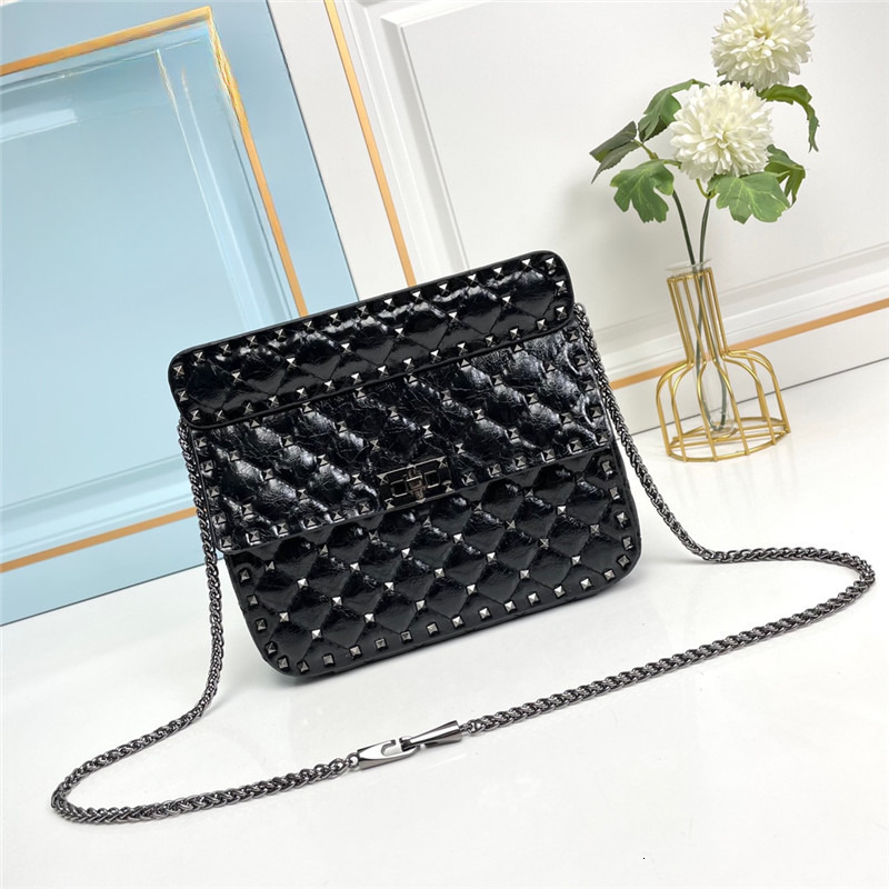 Top quality Brand High Quality New Style Star Style Studded Crossbody Chain Small Square Bag Casual Versatile Lock Shoulder Bag Export New Free Delive