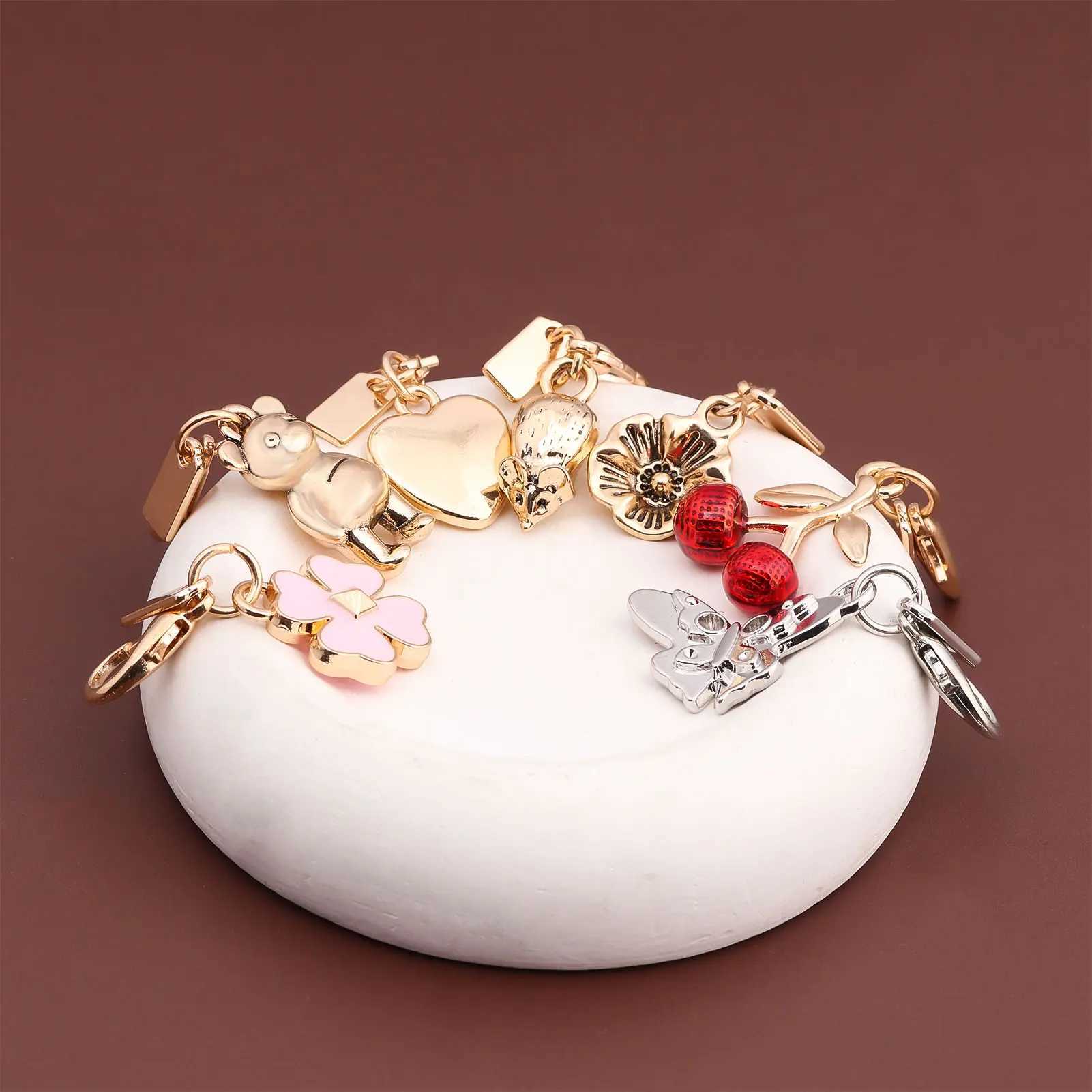 Luxury High-end Cherry Butterfly Four-leaf Clover Love Bear Mouse Keychain Ladies Y2K Bag Pendant Car Accessories Gift Decoration XJ250602