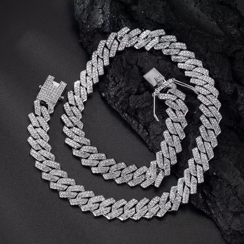 Huiyue Moissanite Cuban Chain Men's Necklace Hip Hop Jewelry Production Accessories