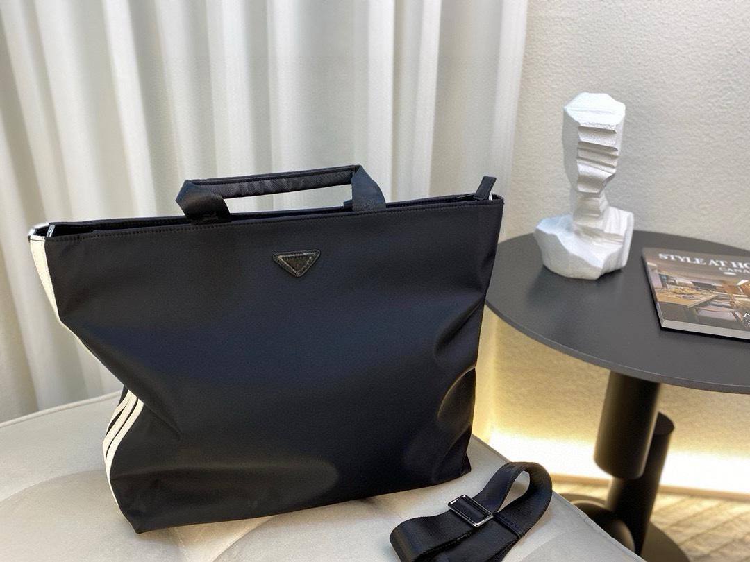 New handbag, one shoulder versatile tote bag, crossbody bag, women's waterproof nylon bag, lightweight bucket shopping bag