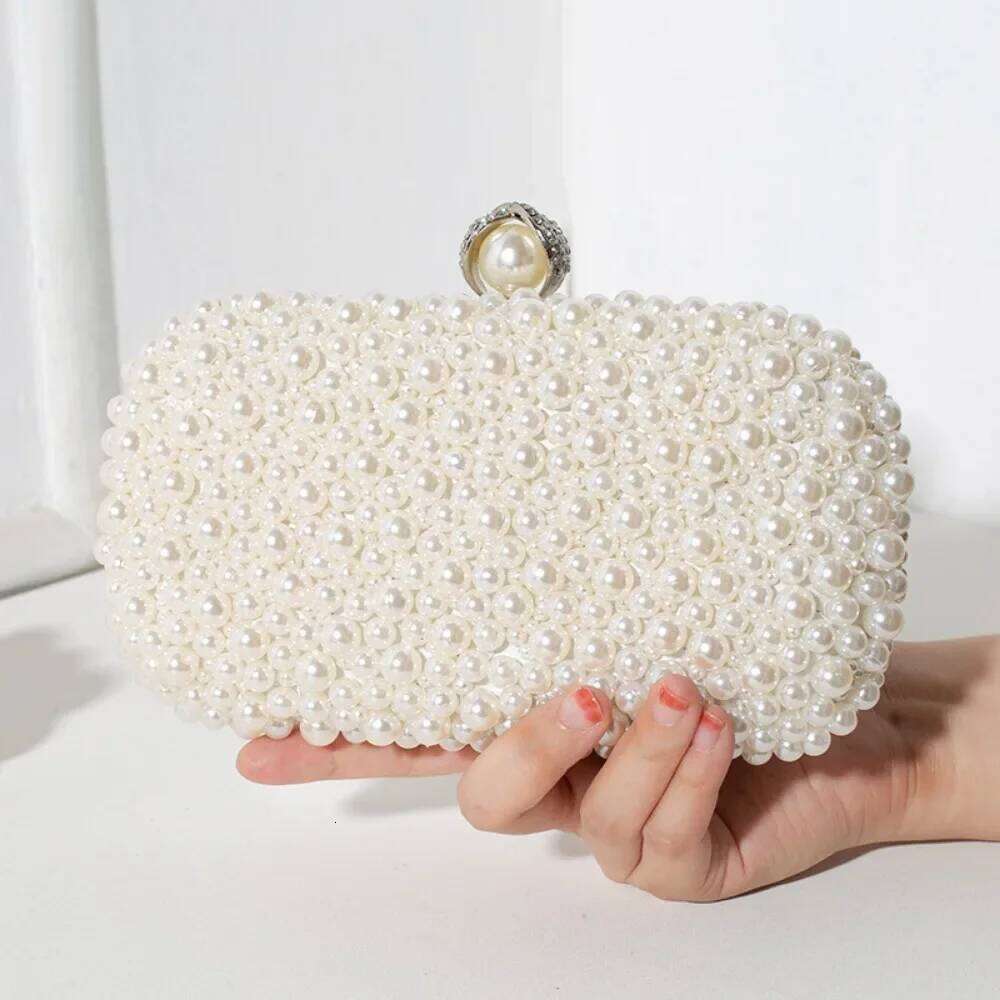 Simple and New Fashionable Women's Inlaid with Large Pearls, Handmade Bead Embroidered Bag, Hand-held Temperament Pearls, Bag,