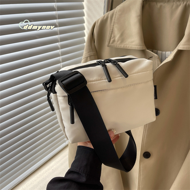 Minimalist Casual Single Shoulder Small Oxford Cloth Strap Large Capacity Unisex Commuter Women's Crossbody Bag ddmynov