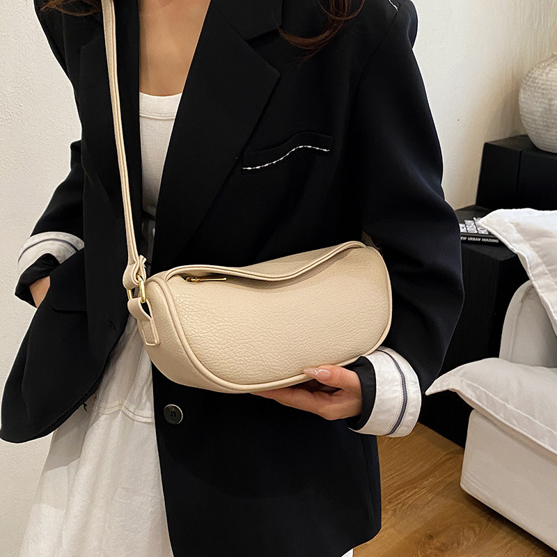 designer Soft Leather Retro Large Capacity Bag for Women 2025 New Summer Versatile Commuter Crossbody Shoulder Underarm Dumpling Bag