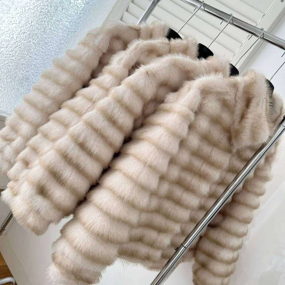 2024 Fall and Winter New Women Tops Soft Eco-friendly Stand Collar Long Sleeve Faux Fur Coats Jackets Female