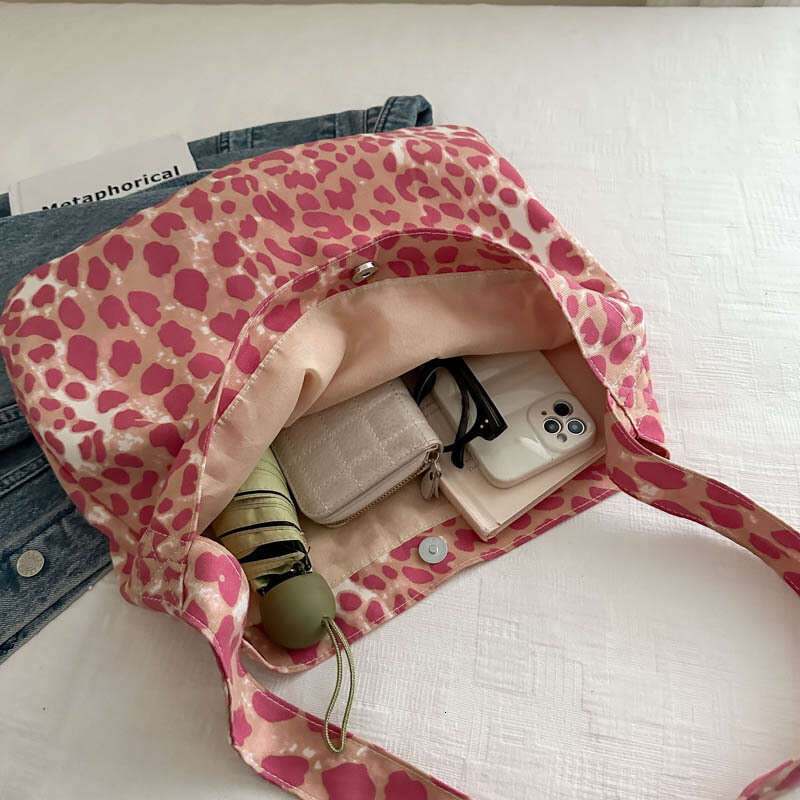 Leopard Print Canvas for Women 2025 New Trend Korean College Style Tote Casual Large Capacity Handbag Shoulder Bag