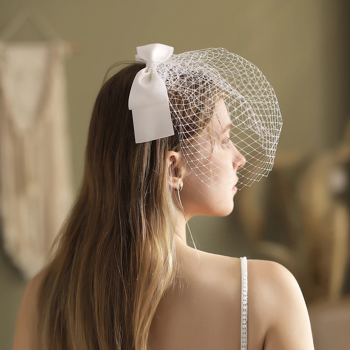 CC Short Veil Women Wedding Accessories Engagement Hair Ornaments Butterfly Shape Blusher Veils With Combs One Layer Satin V803 250530