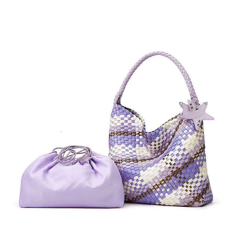 High-end, niche design hand-woven bag with large capacity tote bag, leisurely and lazy single shoulder armpit bucket bag.