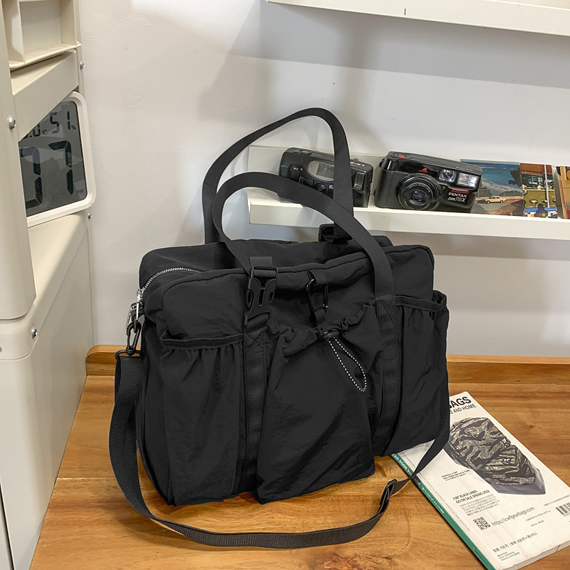 2025 New Spring Trend Korean Style Large Capacity Handbag Lightweight Single Shoulder Tote Travel Multi-functional Bag