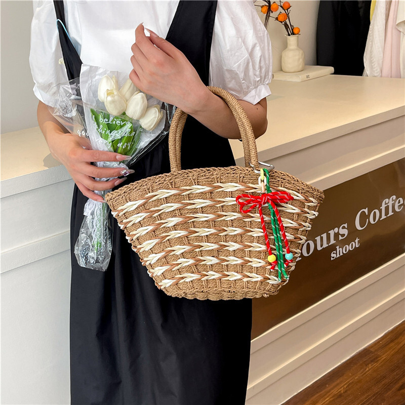 designer Ins New Style Straw Woven Basket Bag Vacation Travel Beach Mori Style Woven Bag Handheld Women's Casual Straw Bag