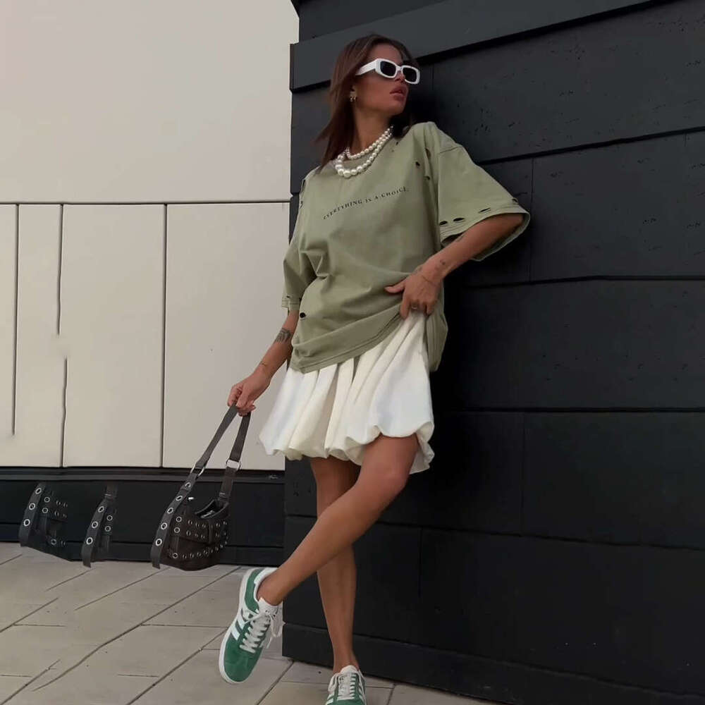 Hot Selling Distressed Letter Print Short Sleeve T-Shirt For Women Loose Slimming Summer Versatile New Top B5