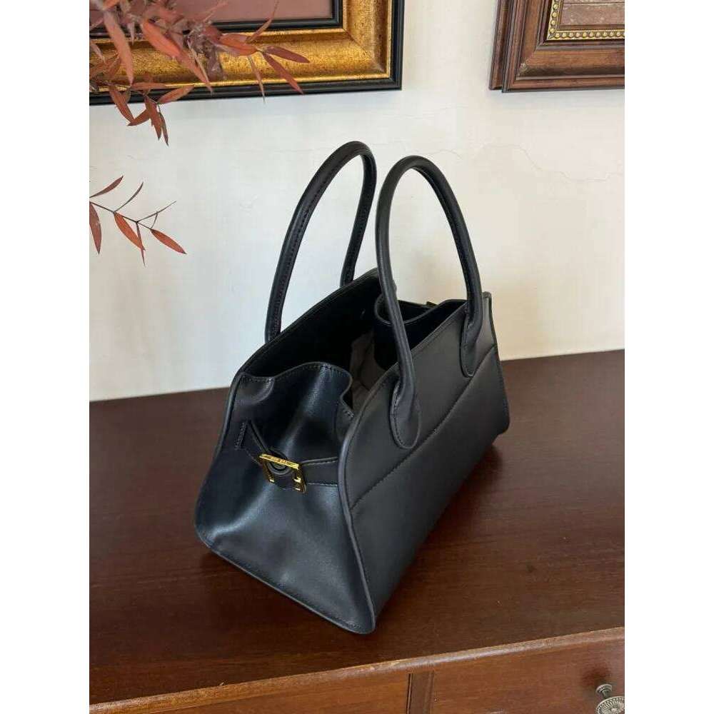 Ladies Cowhide Leather Large Capacity Bucket Casual Office Shoulder Bag Multifunctional Totes Solid Color Handbag