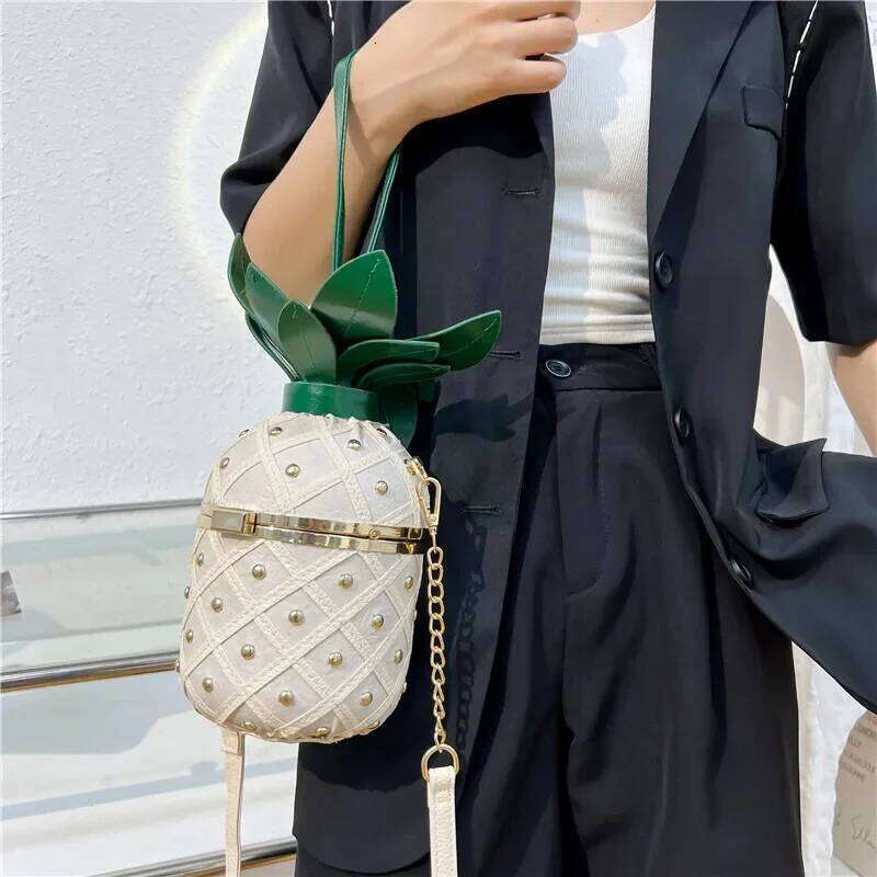 Designer Handbag Personalized Pineapple 2023 New Single Shoulder Chain Crossbody Bucket Bag Rivet Small Party Bolso Fiesta