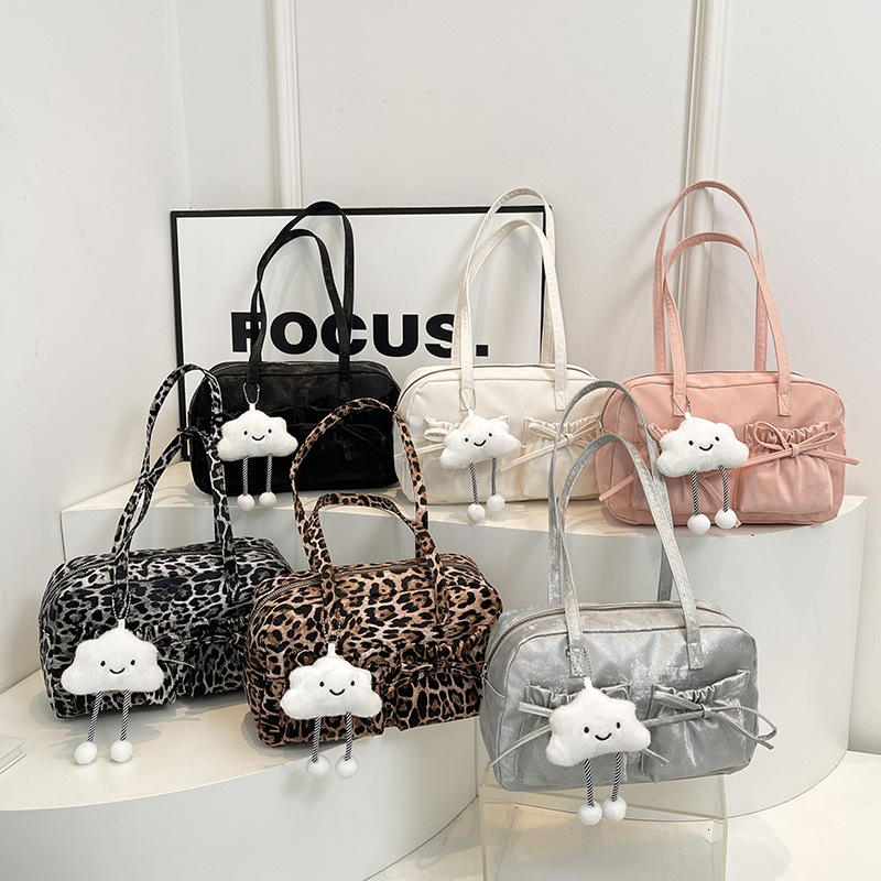 High quality brand, high-quality new style, free designer bag, fashionable large capacity, fashionable underarm bag, shoulder bag, brand new free desi