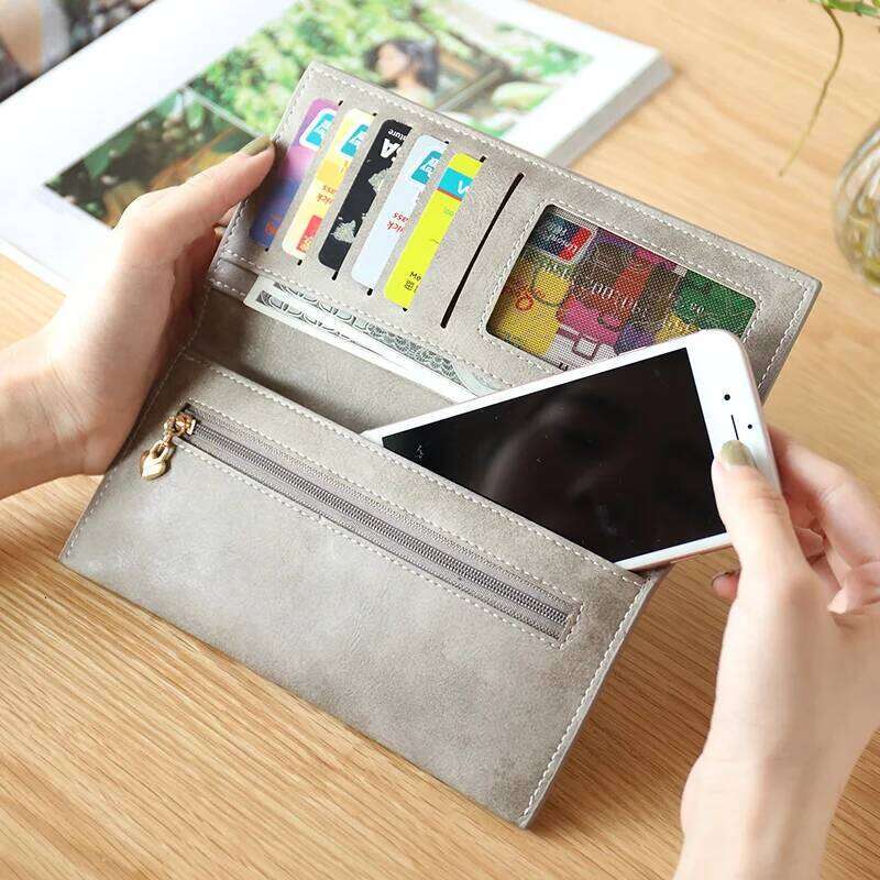 Long purse women Europe and the United States retro frosted magnetic buckle women's folding bag multi-card card can be expanded