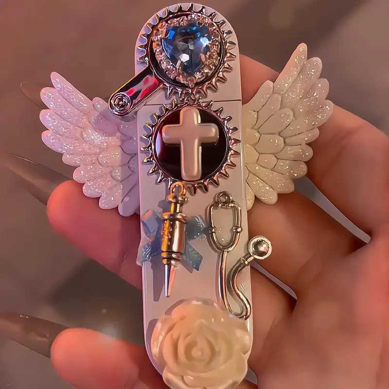 New Angel Wings Pure White Iatable Lighter Windproof Jet Flame Holy Flame Lighter Cigarette Accessories Girl GiftC250603