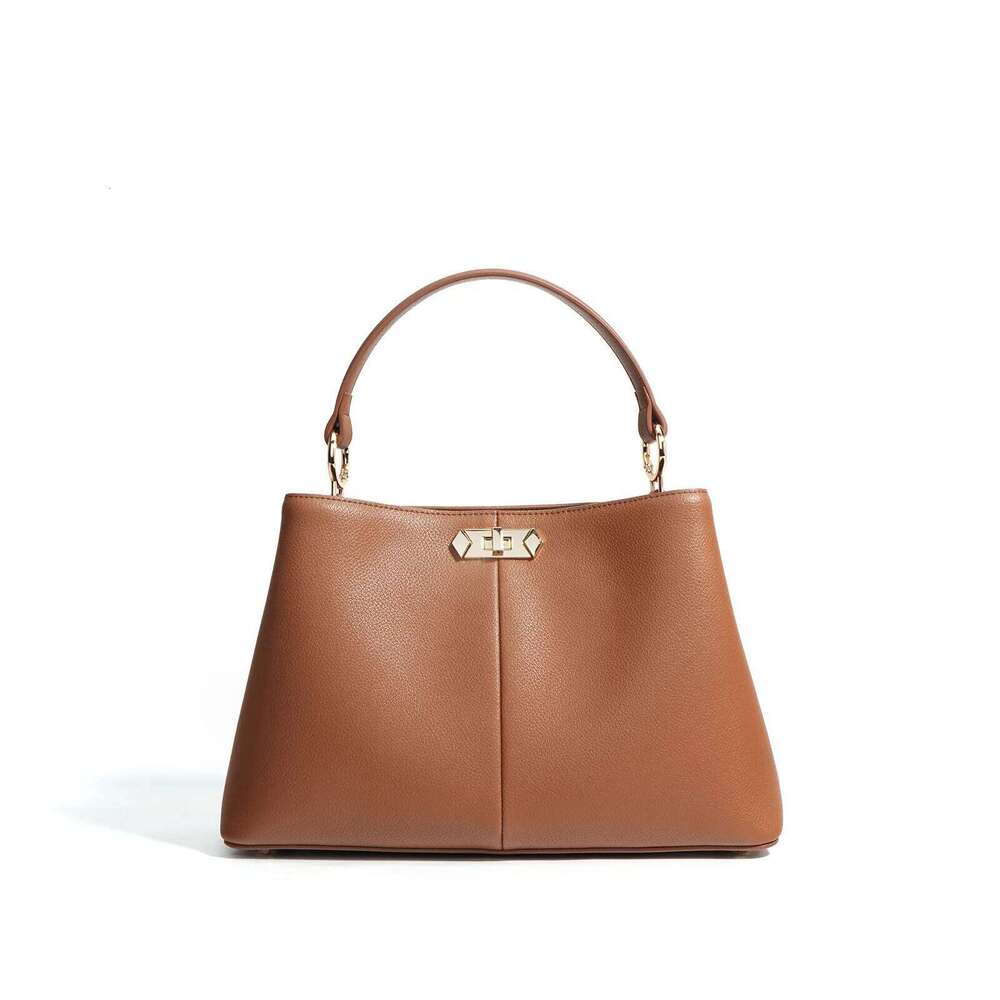 New Niche Design Cowhide Hand High-Grade Sense Work Commute Diagonal Bag