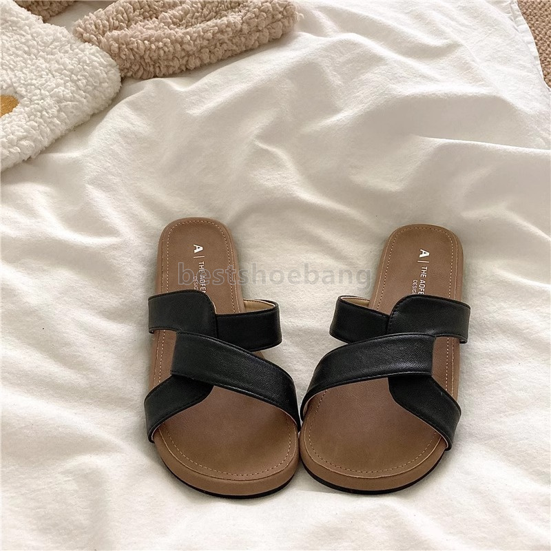 2025 designer sandals women slides summer beach slippers casual daily slip-on sliders fashion soft leather outdoor wearing for womens shoes flats flip