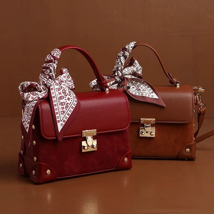 Top Brand High Quality New Style Handbag for Women Fashion Retro Small Square Bag Trend Style Versatile Crossbody Bag Leather Box Bag New Free Deliver