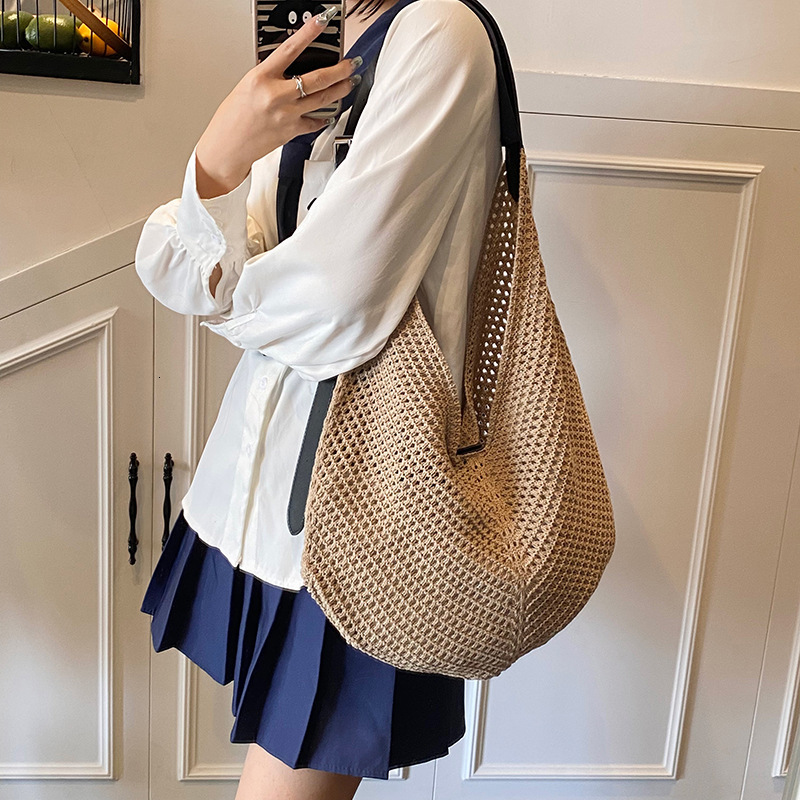 designer 2025 New Niche Ins Hollow Out Patchwork Woven Bag Summer Casual Beach Vacation Shoulder Underarm Bag