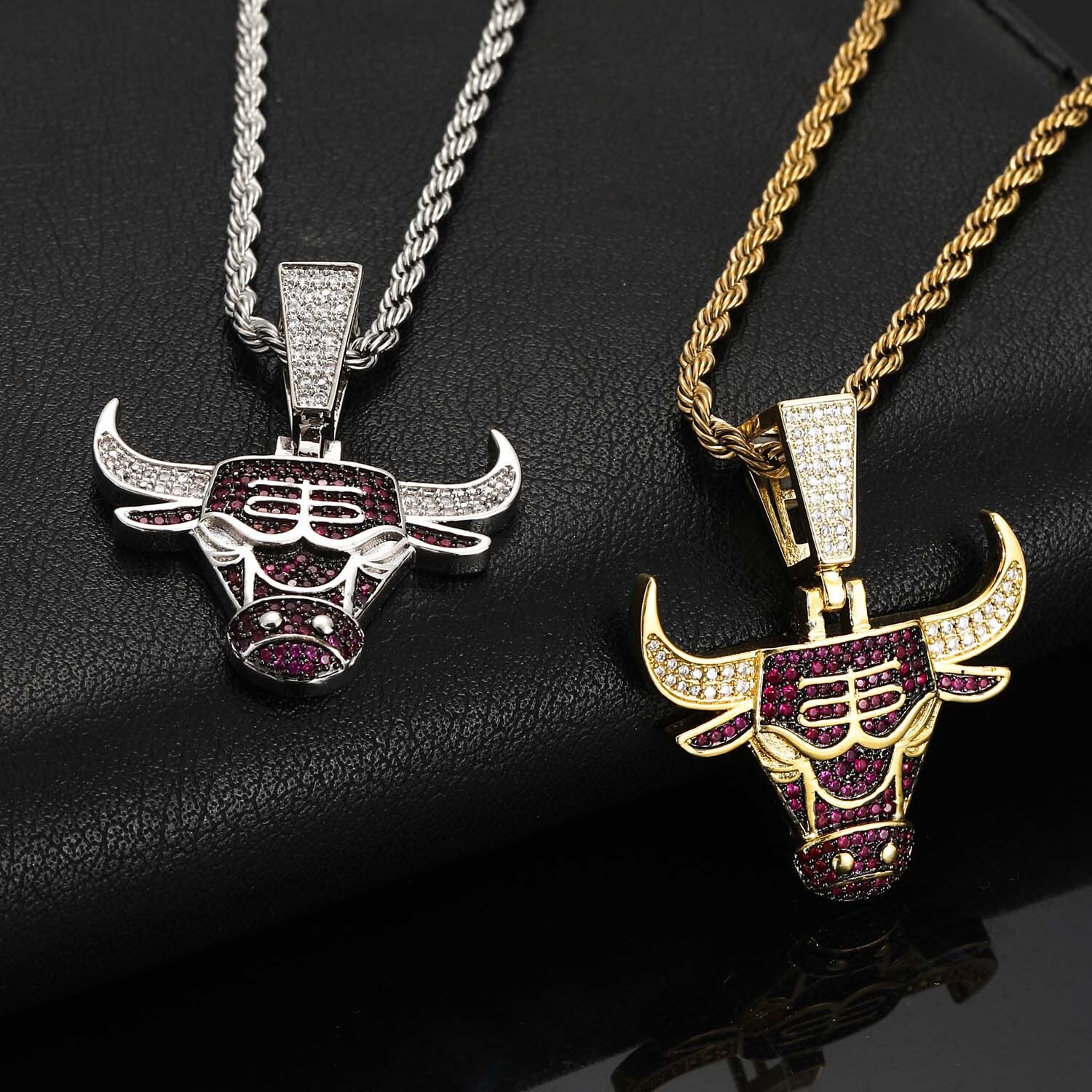 Hip Hop Pendant Basketball Bulls Team Pendant Necklace Mens Fan Commemorative Bull Head Hip Hop Necklace Moissanite pendant