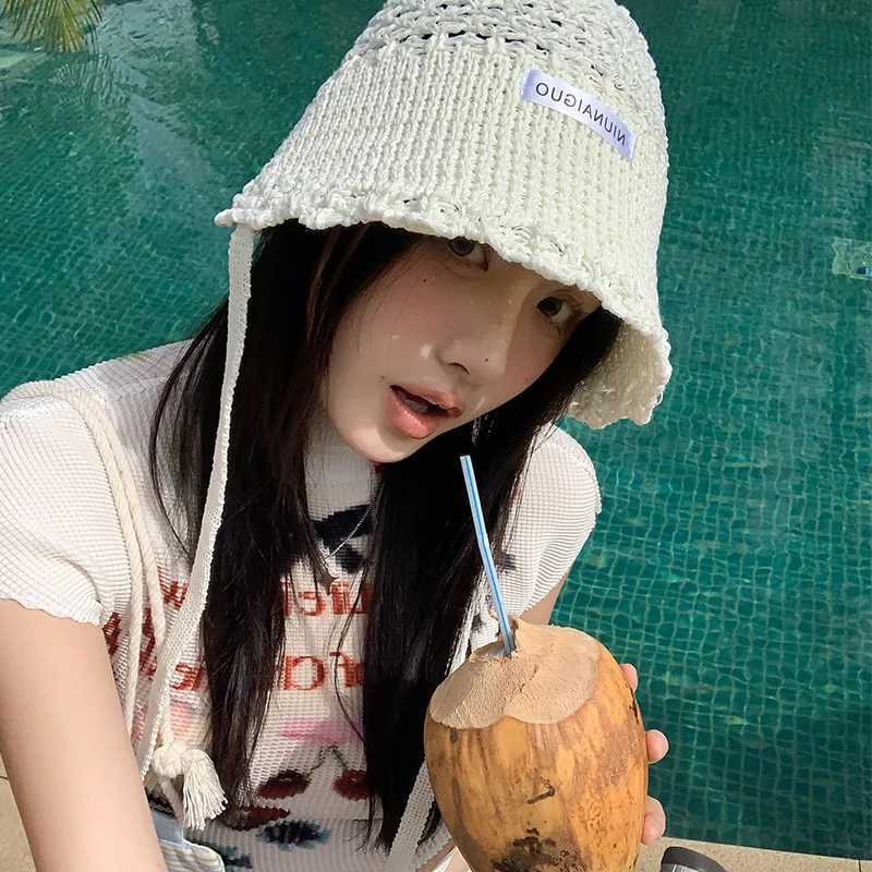 Cute Wavy Lace Hand Crocheted Strap Bucket Hats for Women Summer Breathable Casual Versatile Hollow Sunscreen Basin Caps W250602