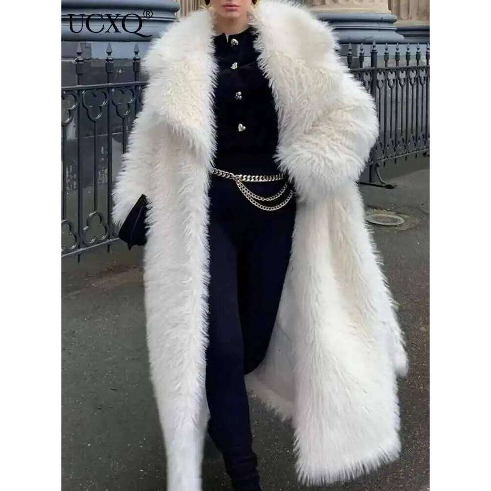 UCXQ White Long Outerwear Elegant Temperament Loose Lapel All Match Thick Warm Faux Fur Coat For Women 2025 Winter 23C2964