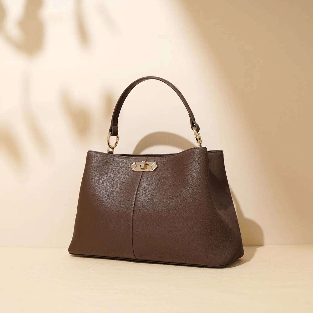 New Niche Design Cowhide Hand High-Grade Sense Work Commute Diagonal Bag
