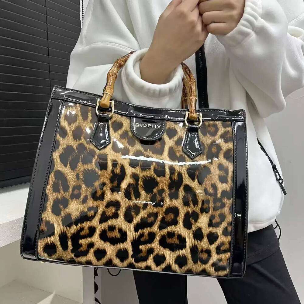 Ladies' Fashionable And Personalized Leopard Print Tote Bag, Large Capacity Elegant Bamboo Handle Shoulder Bag